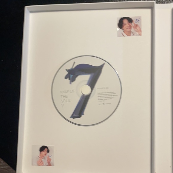 Map Of The Soul 7 (Ver. 2) - Picture 5 of 6